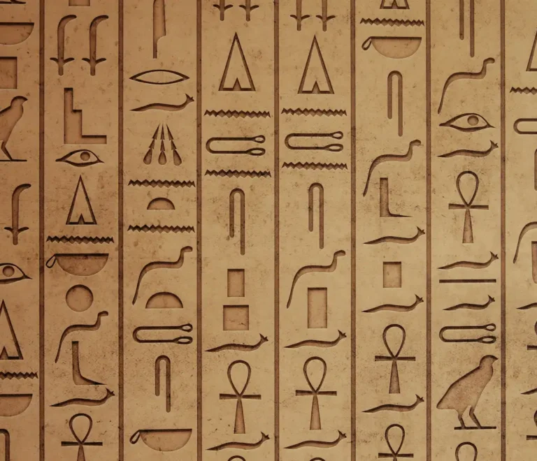 Hiéroglyphes égyptiens : Secrets et Magie des Murs