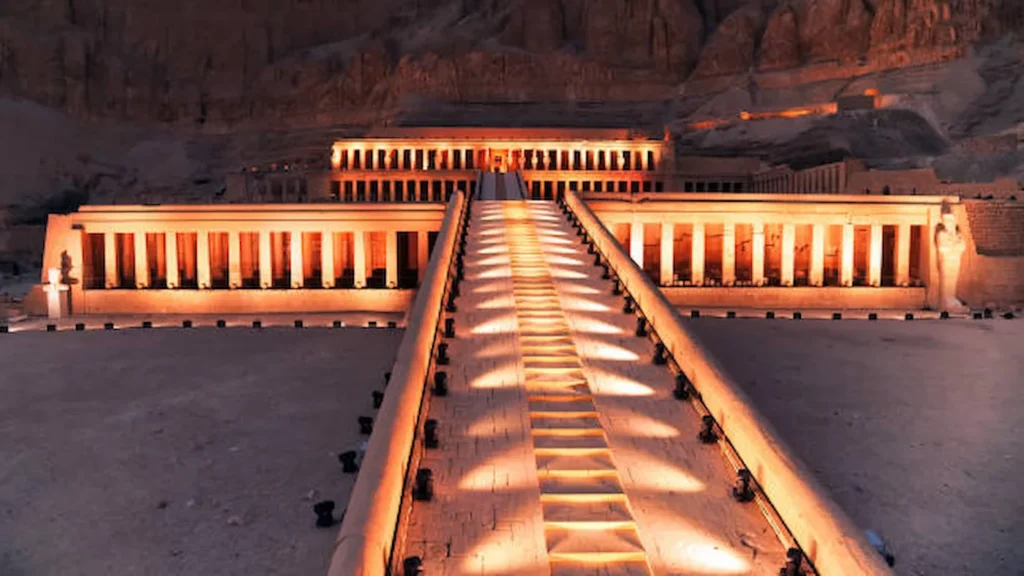 Visite Guidée Louxor 2 Jours : Karnak, Vallée des Rois & Hatshepsout