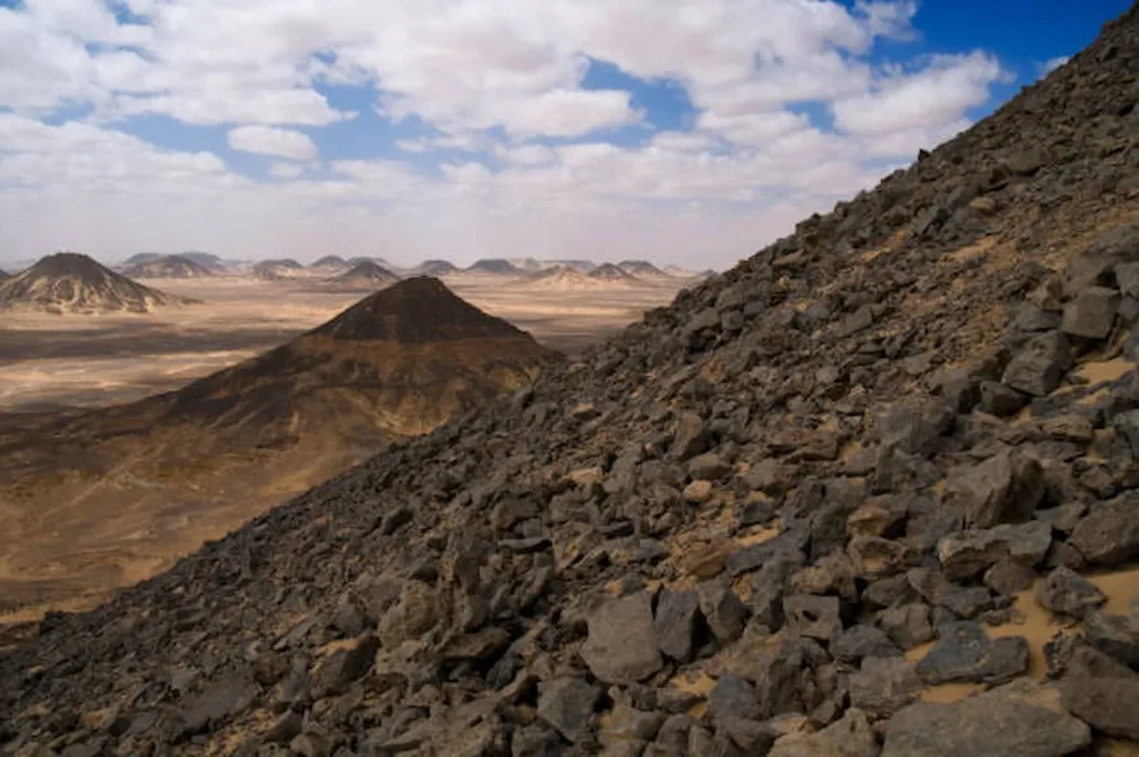 Excursion Désert Blanc et Noir : Magie de l&rsquo;Égypte Sauvage