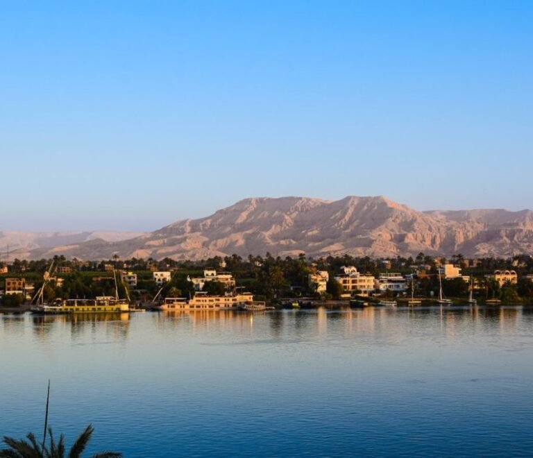 Égypte en décembre : navigation sur le Nil sous le soleil d'hiver