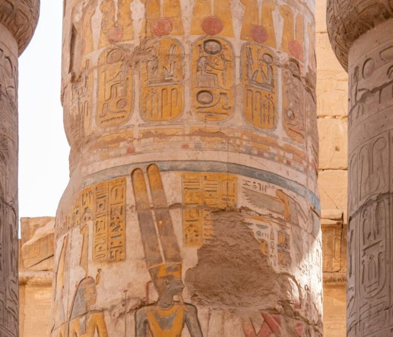 Que faire à Louxor : la grande salle hypostyle du temple de Karnak sur la rive est